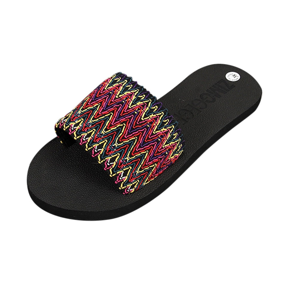 Patterned Beach slippers